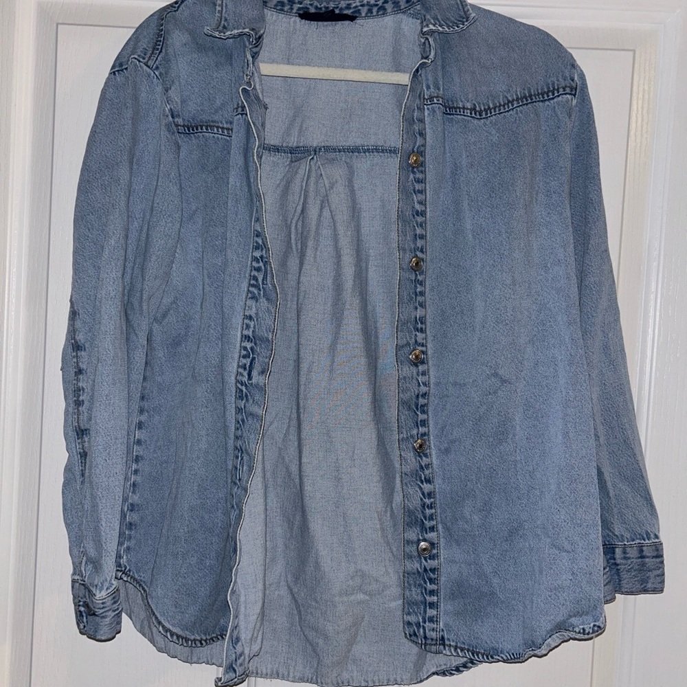 Casual Denim Button-Up Shirt